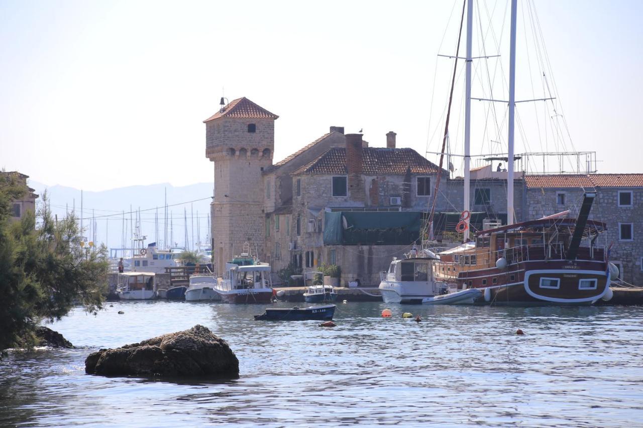 Apartments With A Parking Space Kastel Gomilica, Kastela - 19248 מראה חיצוני תמונה