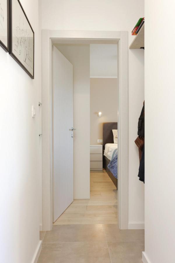 Apartments With A Parking Space Kastel Gomilica, Kastela - 19248 מראה חיצוני תמונה